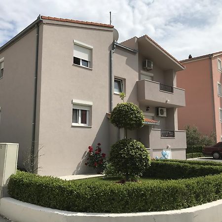 Apartment Karla&Nella Stobreč Εξωτερικό φωτογραφία