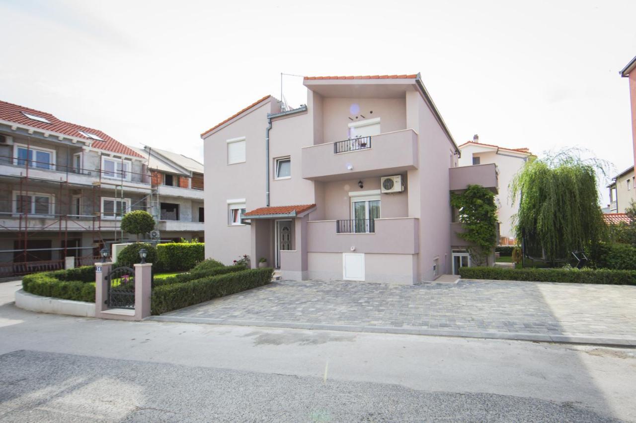 Apartment Karla&Nella Stobreč Εξωτερικό φωτογραφία