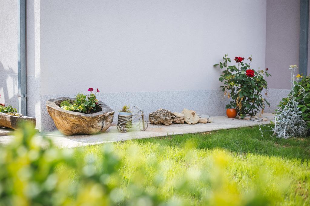 Apartment Karla&Nella Stobreč Εξωτερικό φωτογραφία