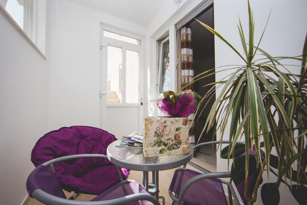 Apartment Karla&Nella Stobreč Εξωτερικό φωτογραφία