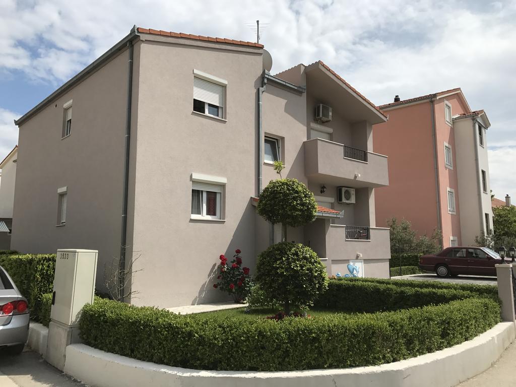 Apartment Karla&Nella Stobreč Εξωτερικό φωτογραφία
