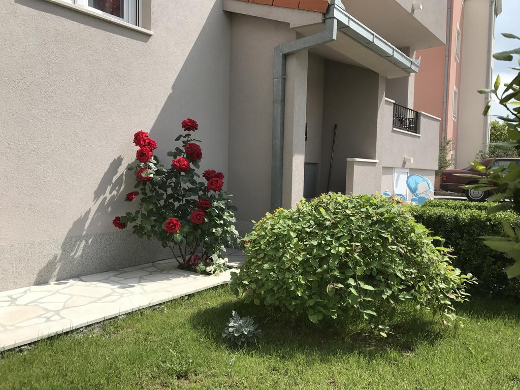 Apartment Karla&Nella Stobreč Εξωτερικό φωτογραφία